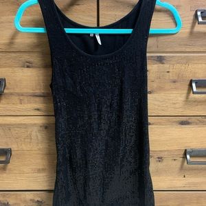 Studio Y black sequenced tank top